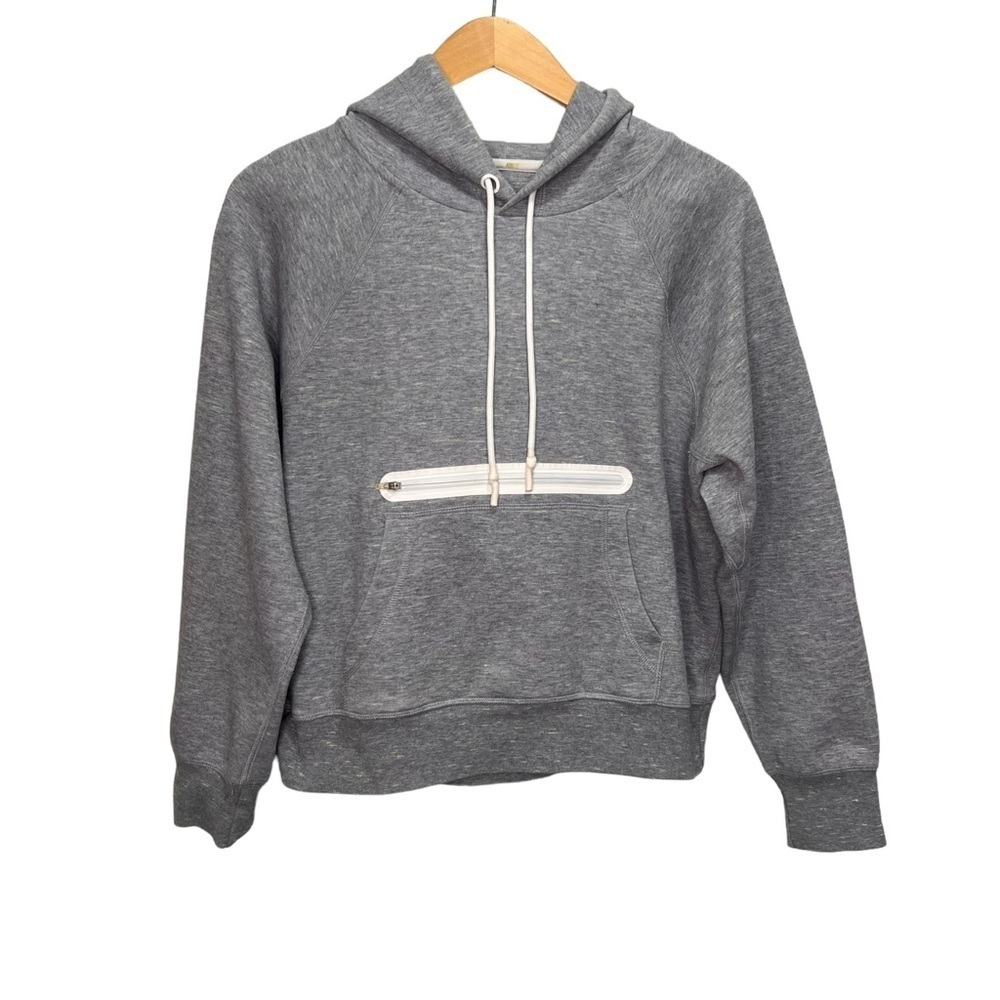 Aritzia Parklife Grey Cropped Hoody Size Small Casual Cozy Monochrome Neutral